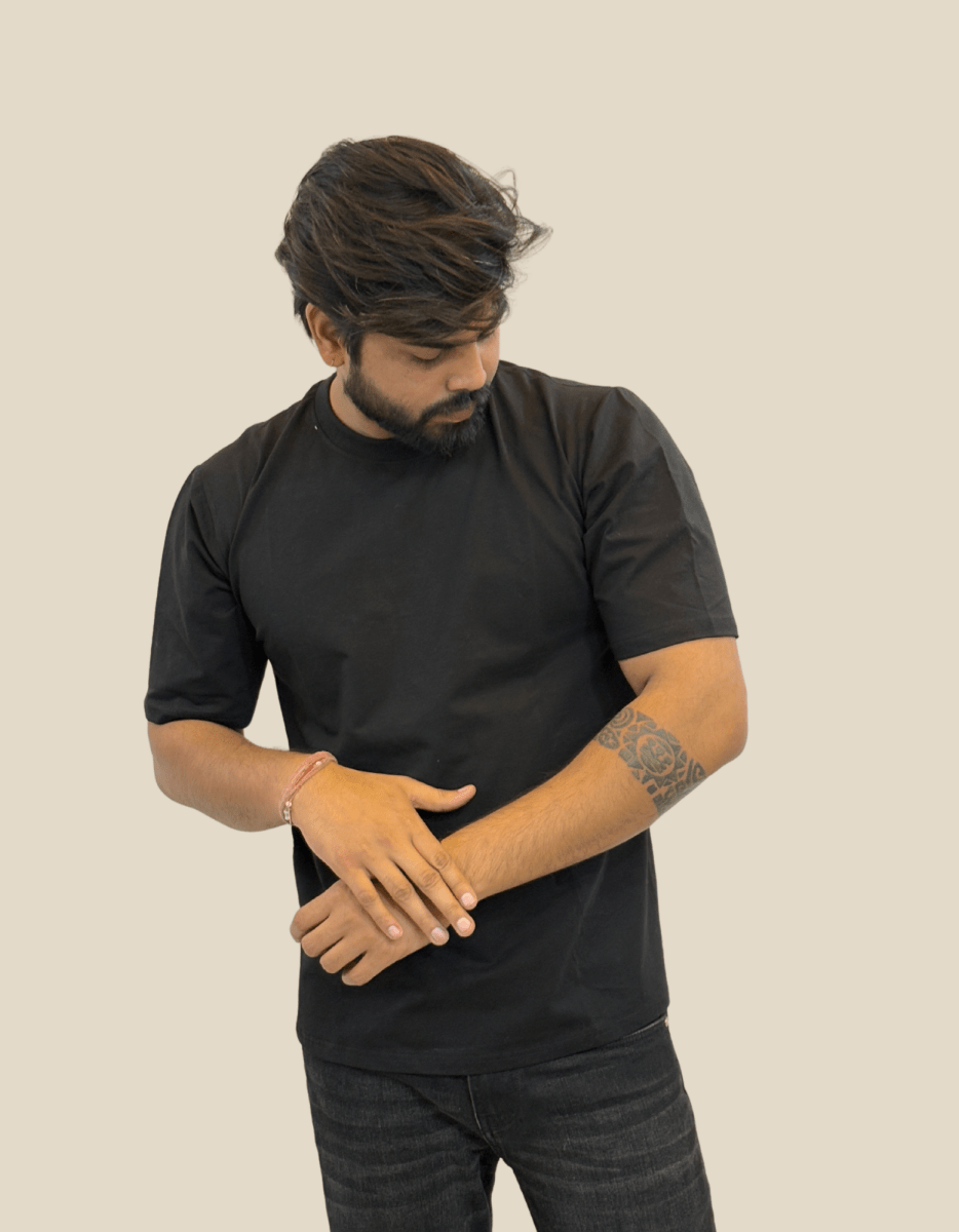 The Ugly’s Plain Oversized T-shirt - 𝕋𝕙𝕖𝕦𝕘𝕝𝕪.𝕚𝕟